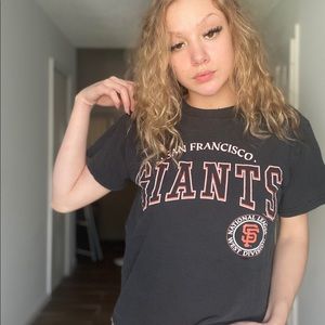 ➪ San Francisco giants tee